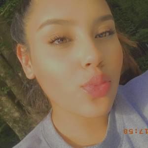 Meet your Posher, Estrella